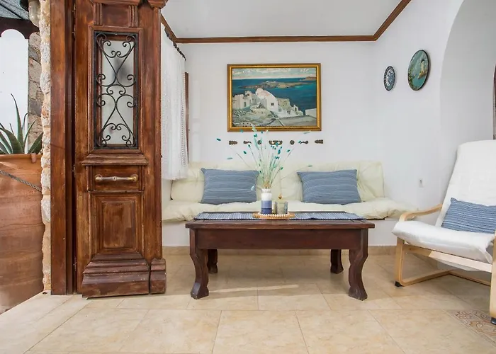 Anna's House Traditional 펜션 Chalki Town